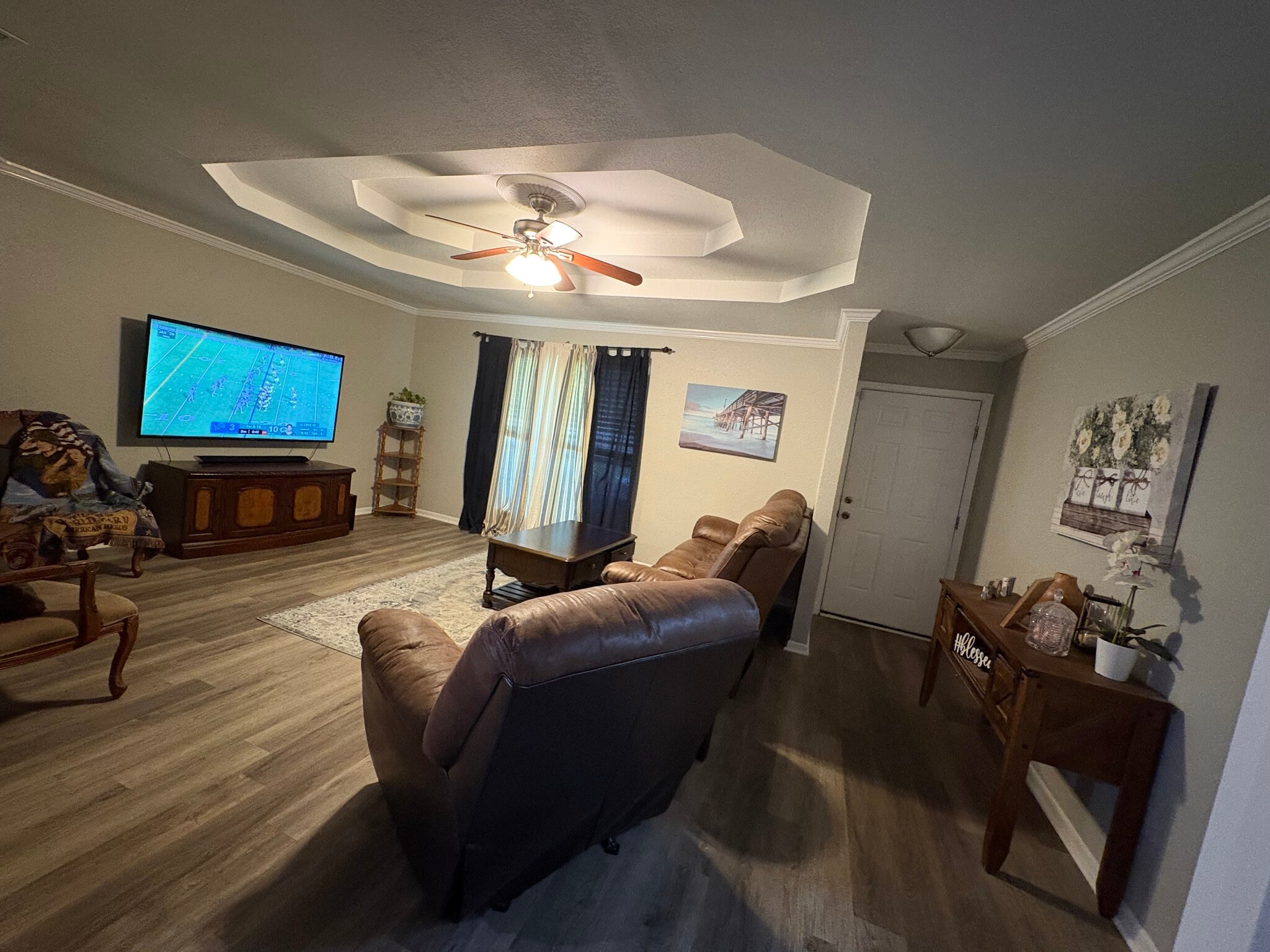 Building Photo - 4005 Sunhill Dr