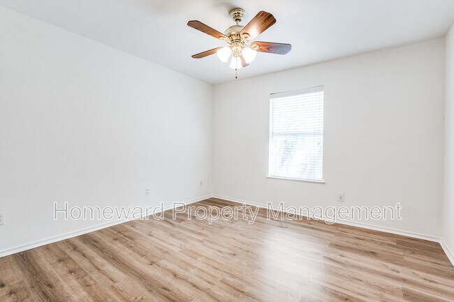 Building Photo - 204 Gerrish St