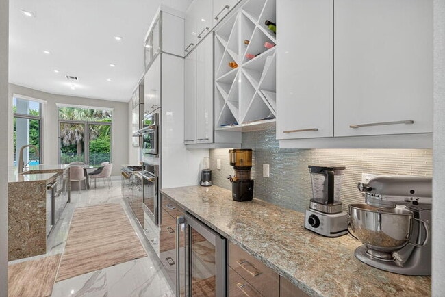 Building Photo - 13480 Machiavelli Way