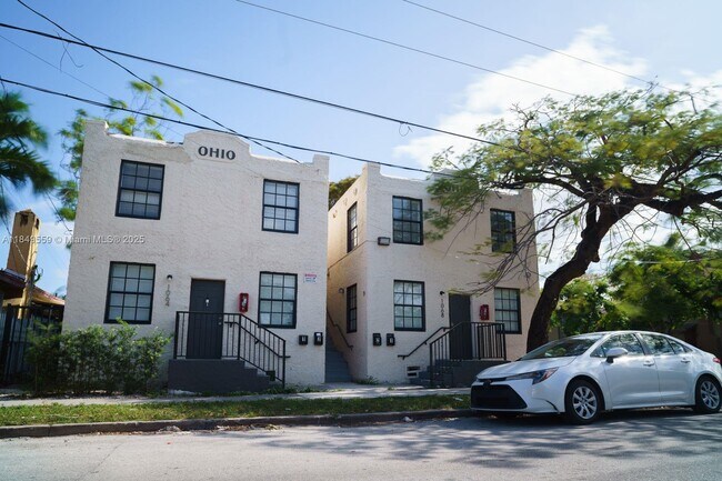 Building Photo - 1068 NW 5th St