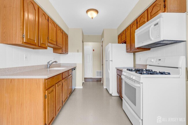 Building Photo - 101 Beverly Hl Ter