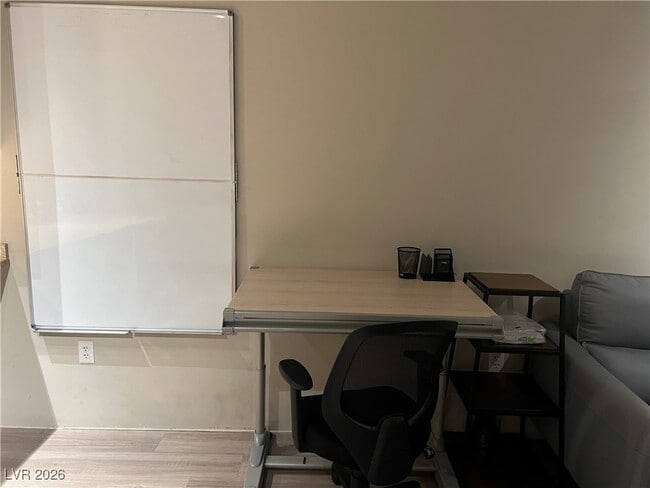 Building Photo - 353 E Bonneville Ave