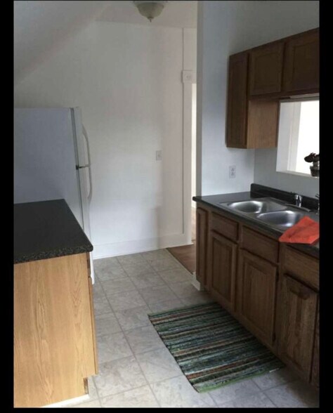 Building Photo - 12 Milne St