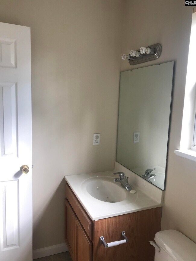 Building Photo - 519 Summit Terrace Ct