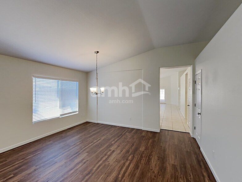 Building Photo - 9224 E Lobo Ave