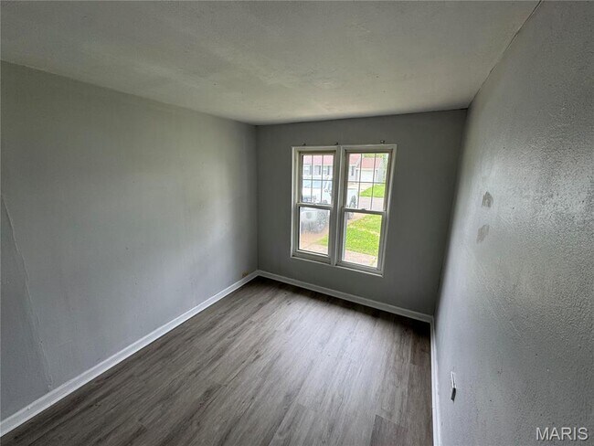 Building Photo - 252 Midlothian Rd