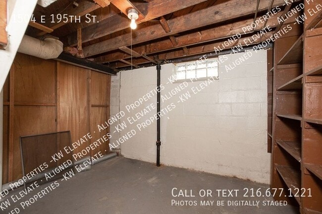 Building Photo - 1504 E 195th St