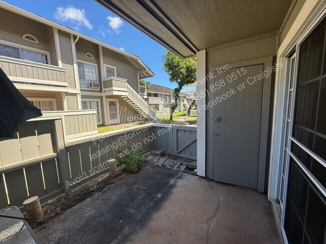Building Photo - 94-1405-1405 Polani St