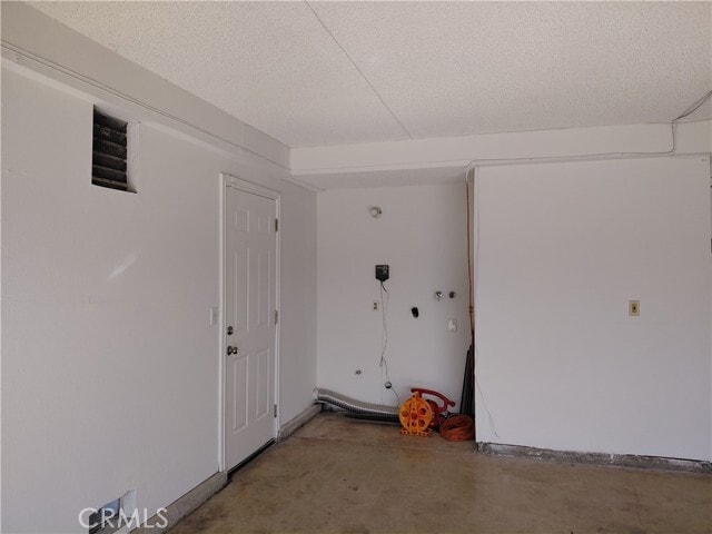 Building Photo - 902 Chaparral Dr