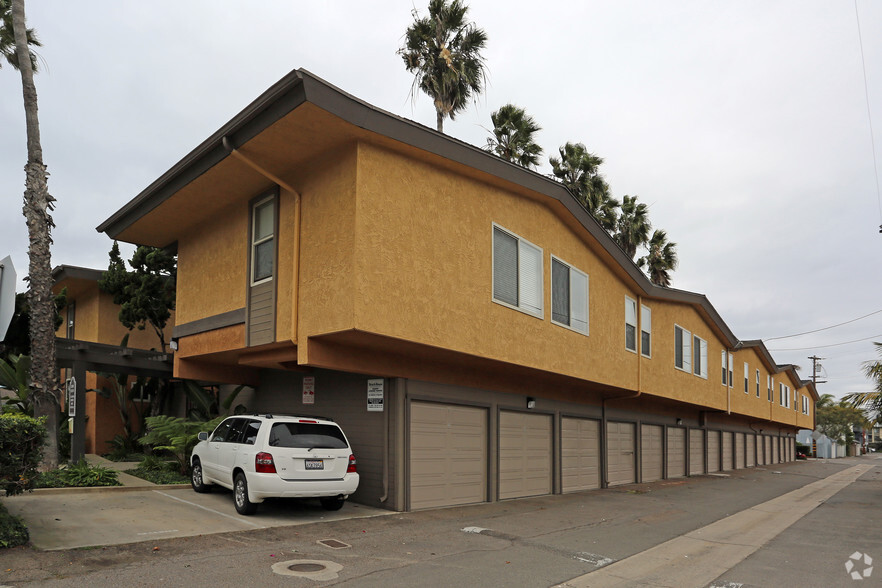 Building Photo - Elan Beachhouse Del Mar