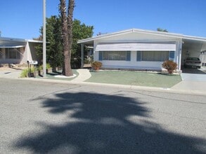 Building Photo - 760 Santo Tomas Dr