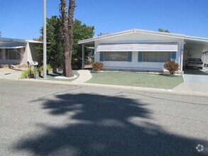 Building Photo - 760 Santo Tomas Dr