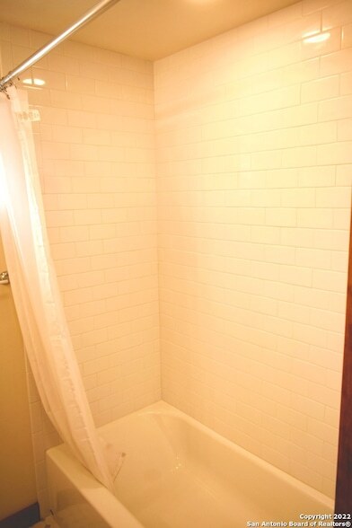 Building Photo - 415 10th St