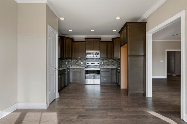 Building Photo - 457 Adalynn Cir