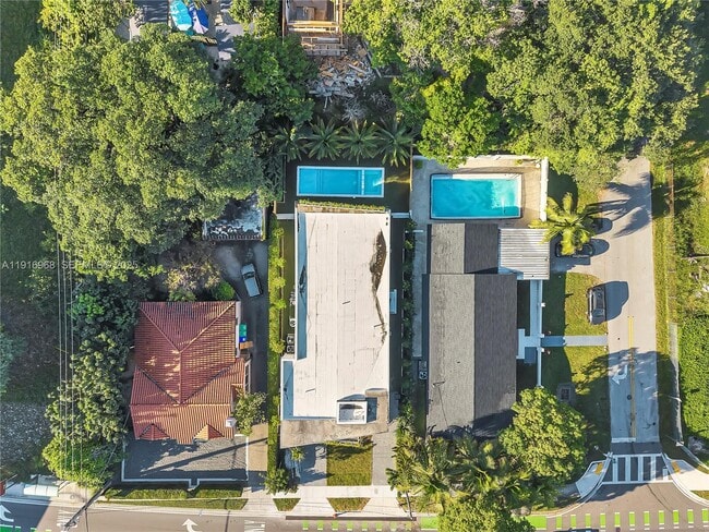 Building Photo - 34 SW 26th Rd