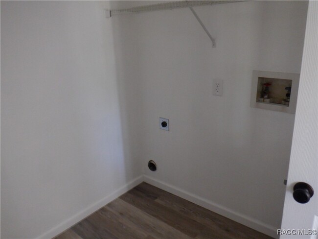 Building Photo - 6361 E Lowden St