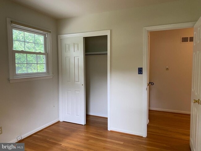 Building Photo - 134 Chapel Hill Dr