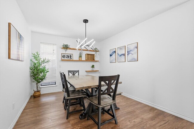 Building Photo - 3533 Arbuckle Dr