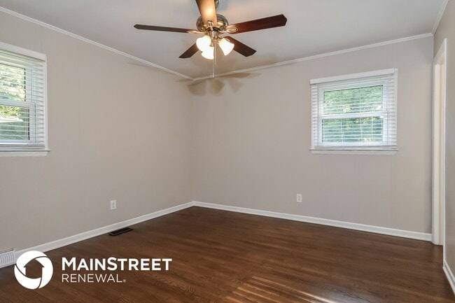 Building Photo - 304 Springtime Dr