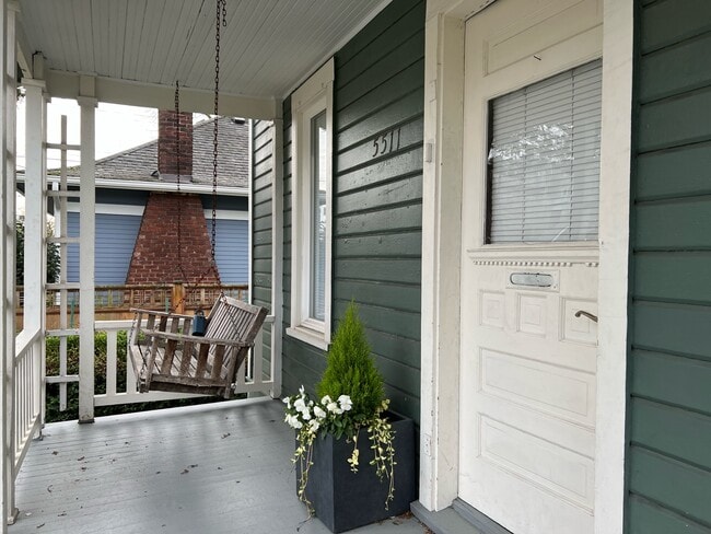 Building Photo - 5511 Brooklyn Ave NE