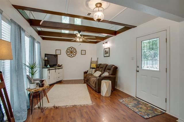 Building Photo - 137 Oak Haven Dr