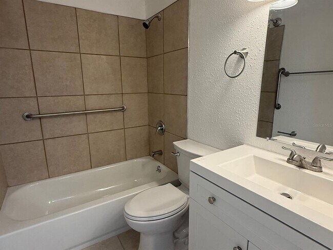Building Photo - 4934 Getner St