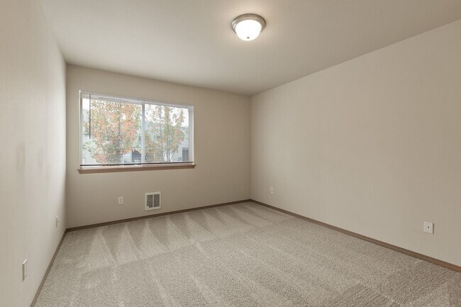 Building Photo - RP26