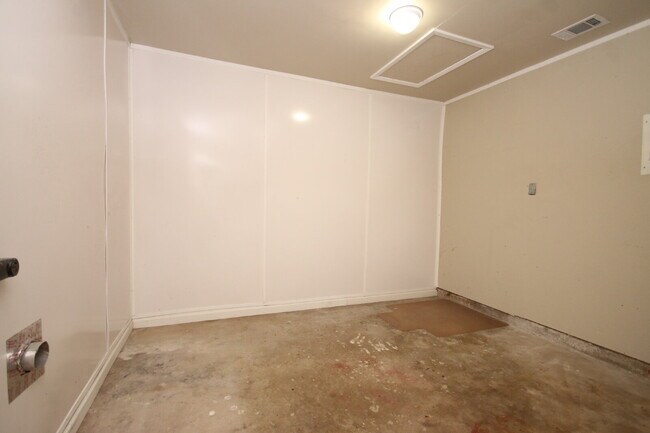 Building Photo - Updated 3BR/2BA Milton Ranch Home with Multiple Living Areas, Flex Space & Newly Updated Kitchen ...