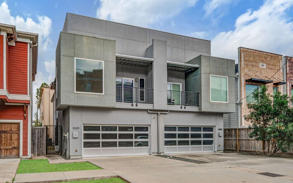 Building Photo - 1608b Bonner E St