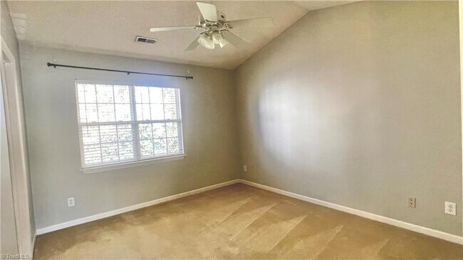 Building Photo - 24 Sidney Marie Ct