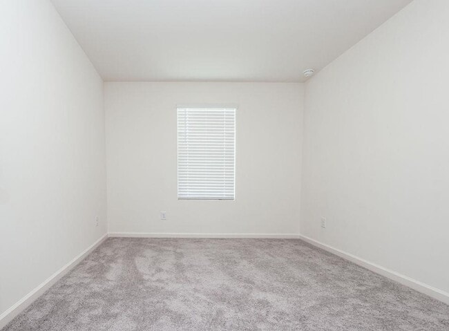 Building Photo - 78 Elmarry Ln