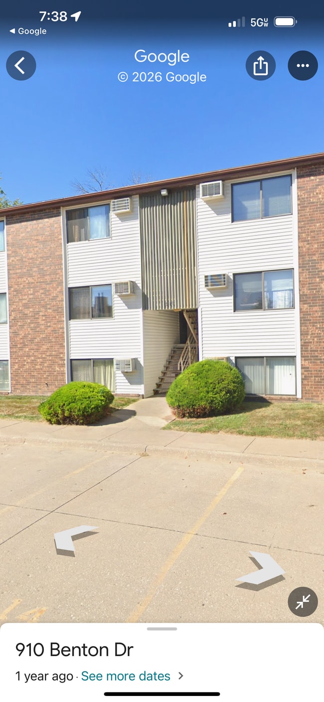 Building Photo - 912 Benton Dr