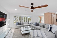 Building Photo - 4710 NE 27th Ave