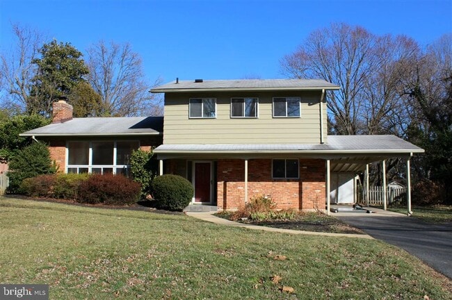 Building Photo - 1049 Balls Hill Rd