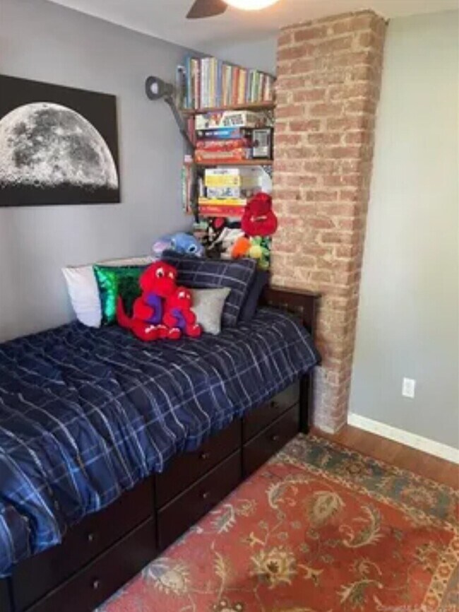 Building Photo - 11 Avenue A