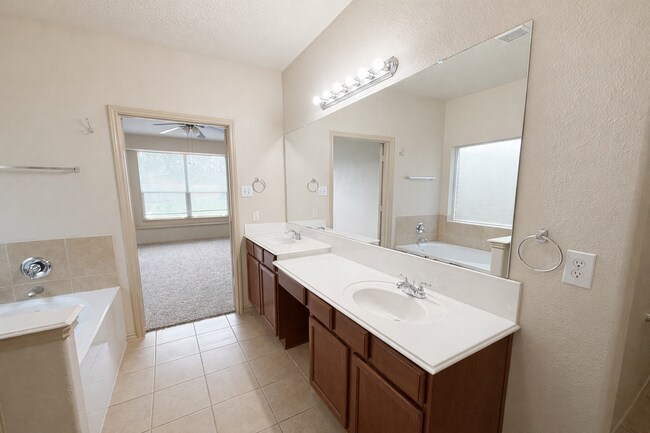 Building Photo - 11922 Harristown Drive