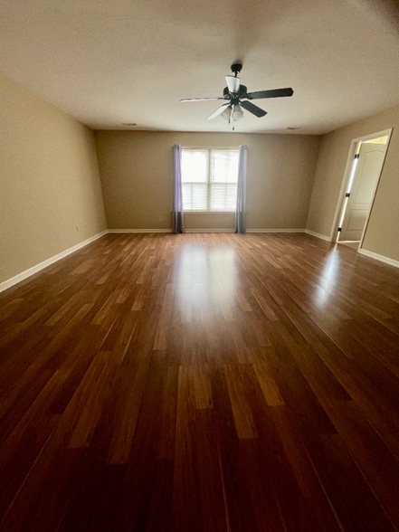 Building Photo - 4602 Jessie Rd