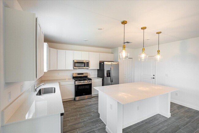 Building Photo - 6354 Windwood Wy
