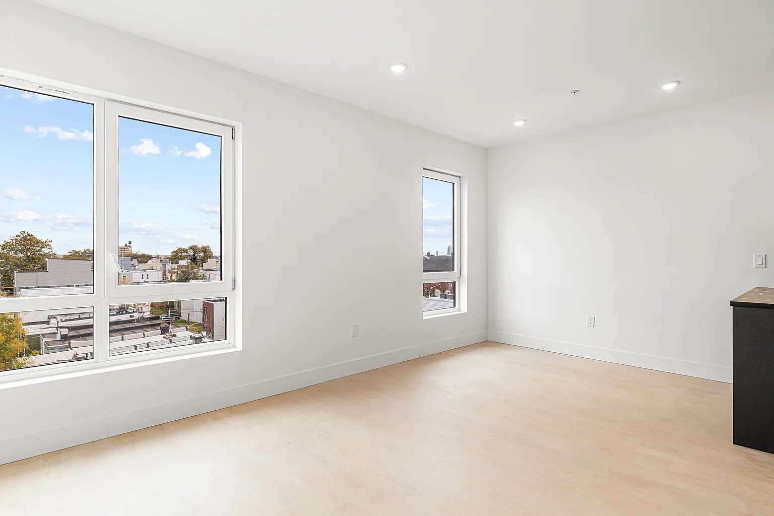 Building Photo - 2139 N 10th St