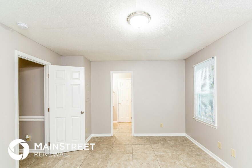 Building Photo - 405 Hunters Ridge Dr