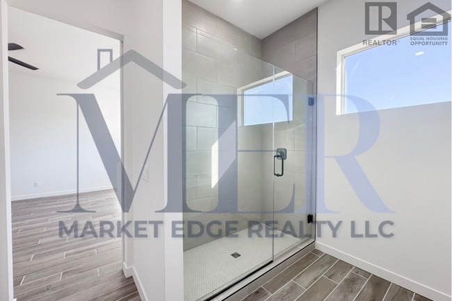 Building Photo - 3Bed/2.5Bath Home in Rio Verde! $2495 MOVE...