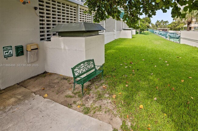 Building Photo - 5000 N Ocean Blvd