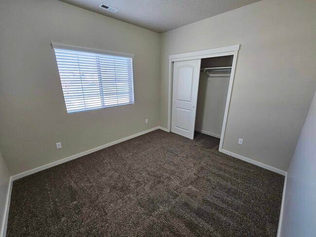 Building Photo - 203 Jordan Ridge Boulevard