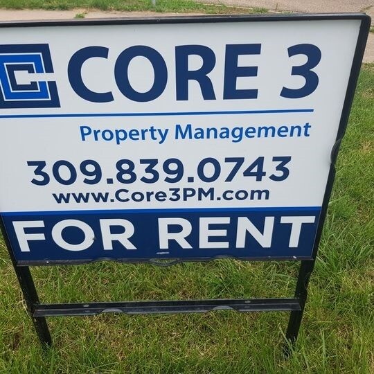 Core3 showing - 1313 W Chestnut St