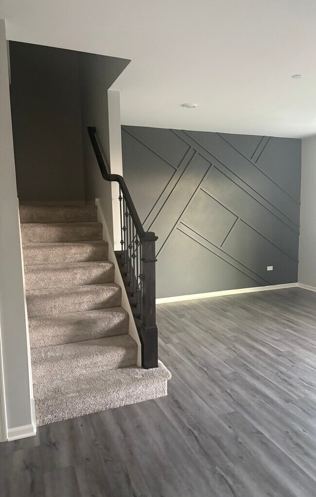 Building Photo - 8972 Dolby St