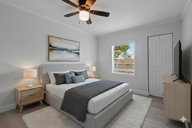 Primary Photo - 137 SW 9th Ave