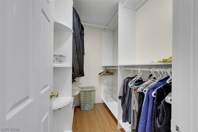 Building Photo - 4626 Camden Bridge St