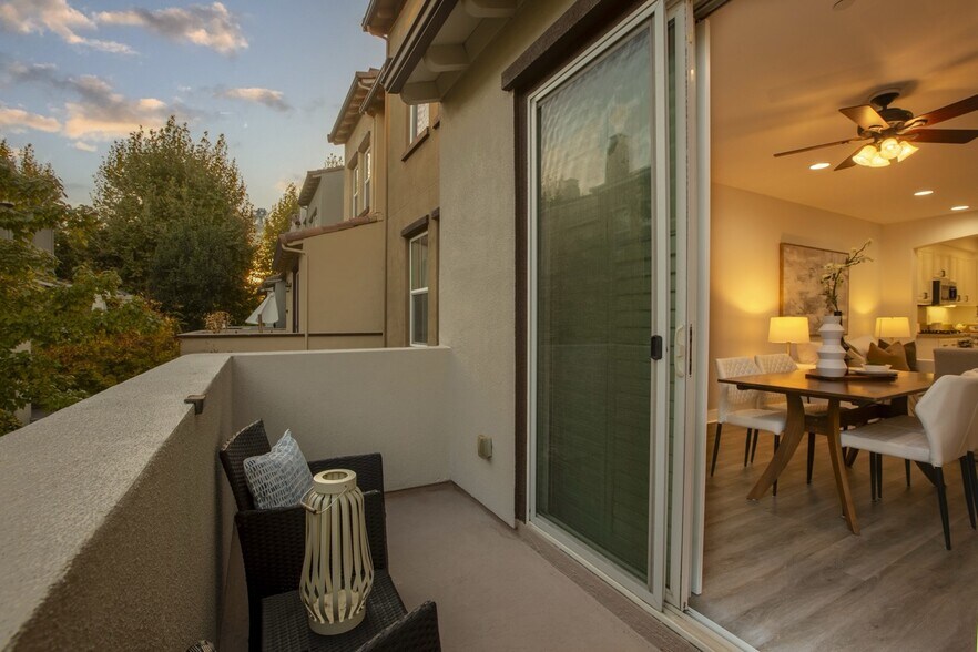 Building Photo - 44 Muller Pl