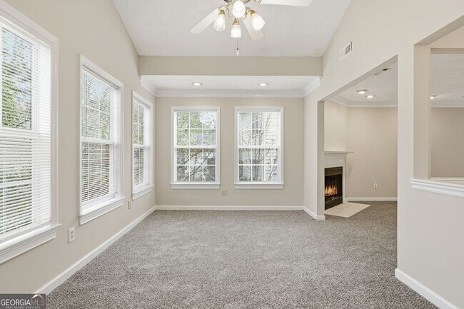 Building Photo - 1015 Plantation Way