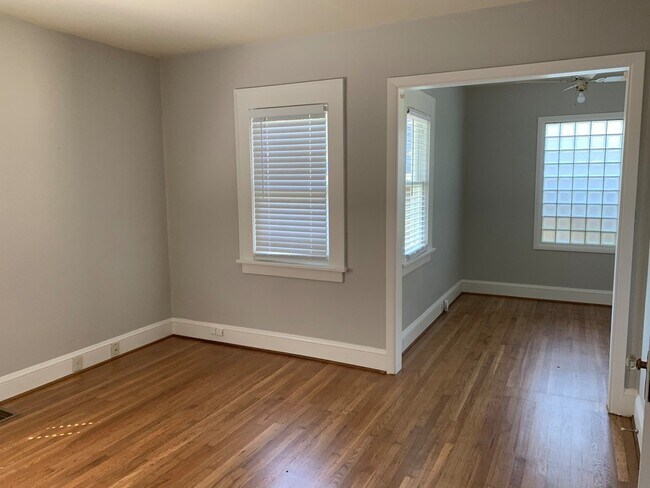 Building Photo - 2bed/1 Bath Bungalow in Rose City/Alameda